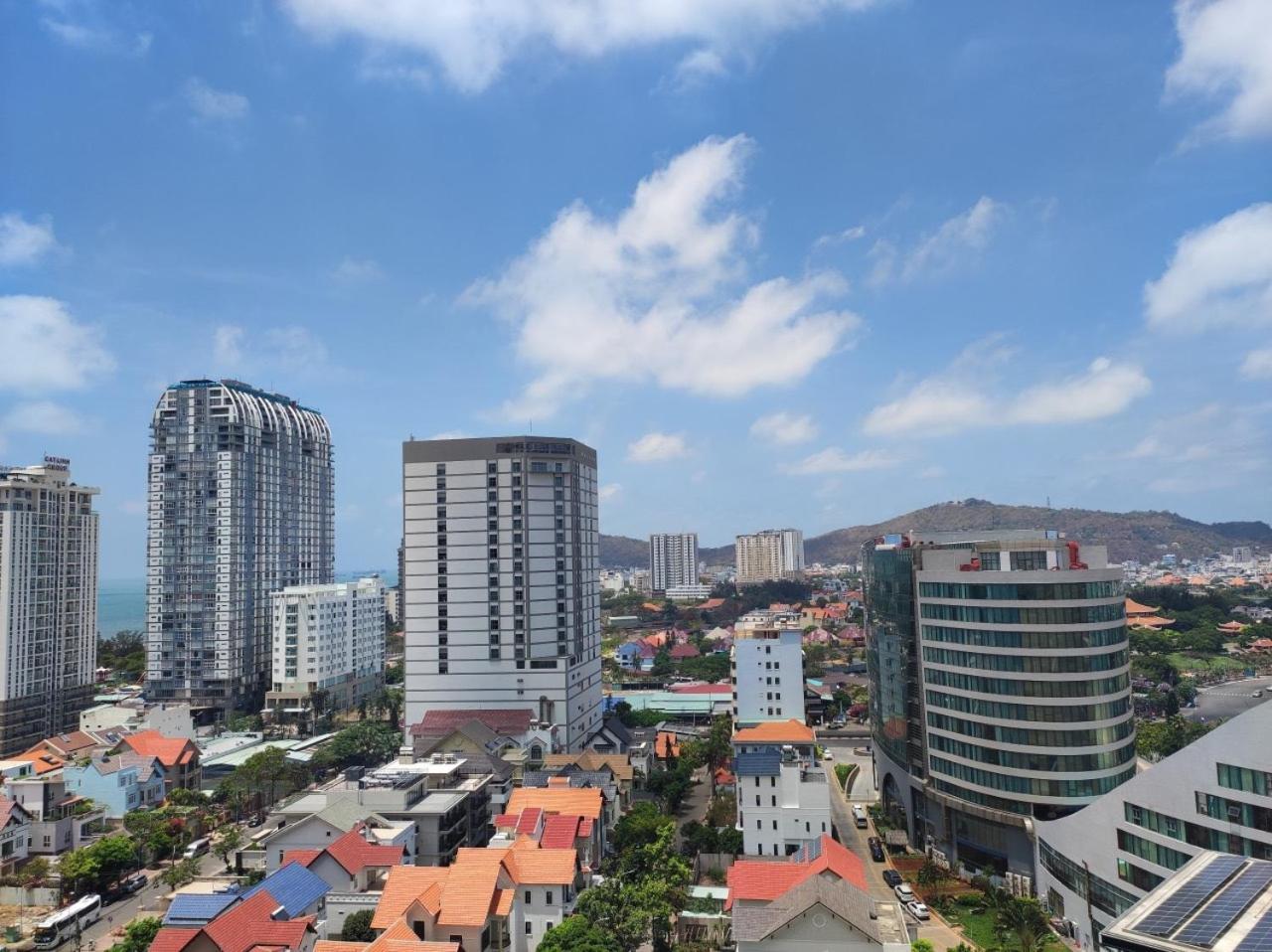 Infinity Pool Luxury Apartment The Song Вунгтау Экстерьер фото